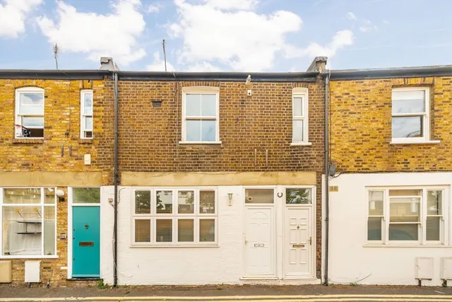 Barb Mews, W6, photo 1