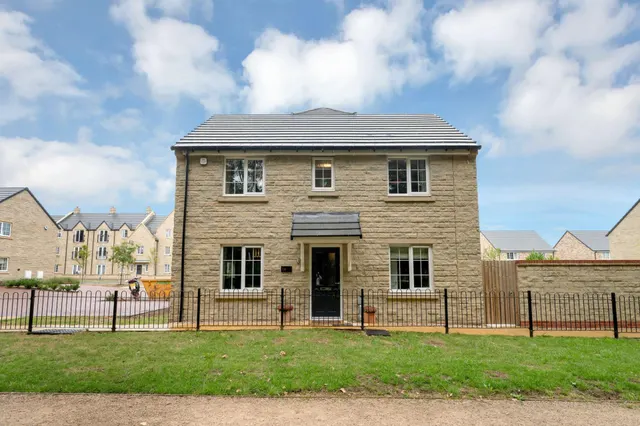 Sovereign Way, Stamford, PE9, photo 1