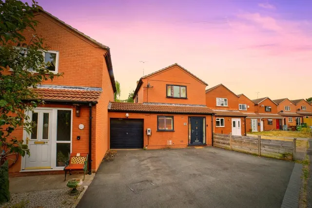 Curzon Close, Rainworth, NG21, photo 1