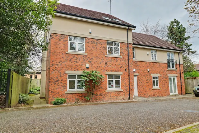 Scott Hall Way, Leeds, LS7, photo 1
