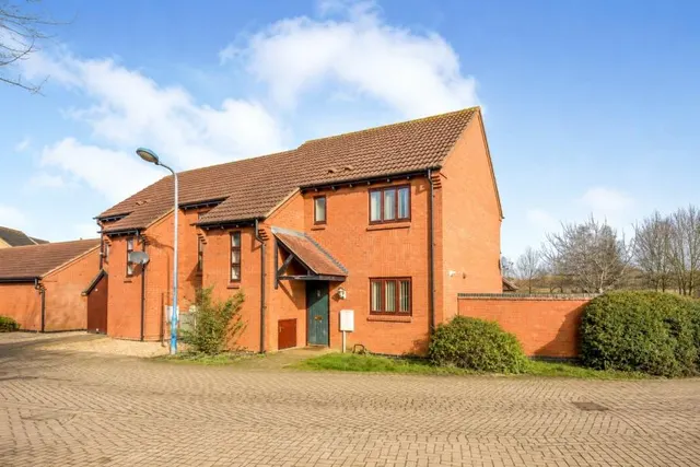 Ravenglass Croft, Broughton, MK10, photo 1