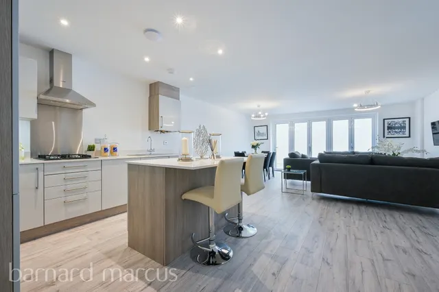 Hartfield Road, London, photo 1