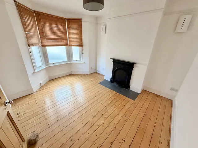 Lutterworth Road, Northampton, NN1, photo 2