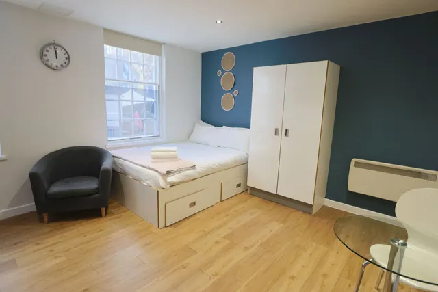 Frogmore Street, Bristol, BS1, photo 1