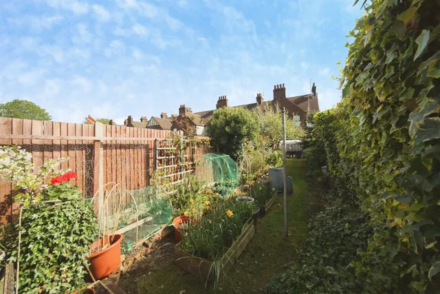Beechwood Road, Luton, LU4, photo 2
