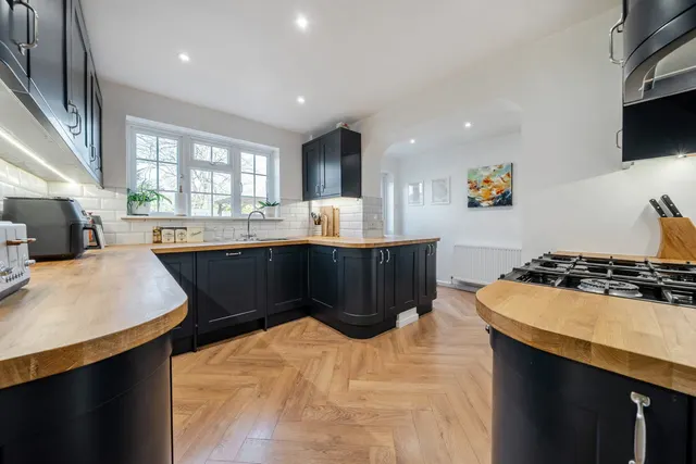 Photo 3 — Birch Close, Dartford, DA4