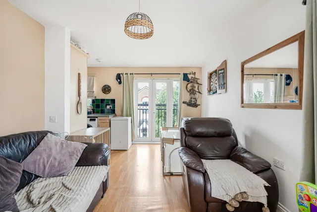 Tysoe Avenue, Enfield Lock, EN3, photo 2