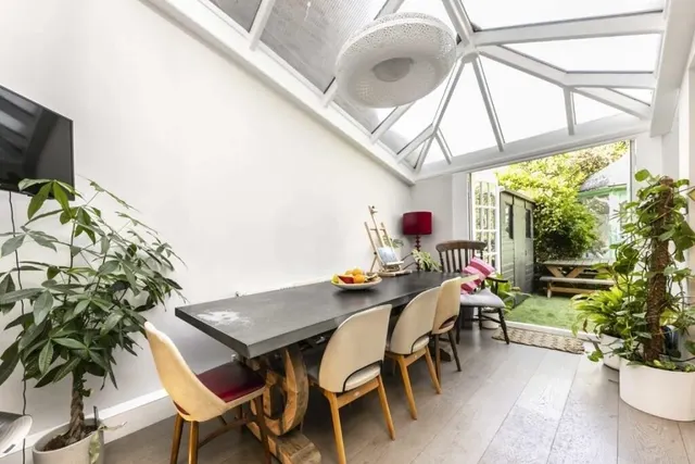 Photo 3 — Holmead Road London SW6