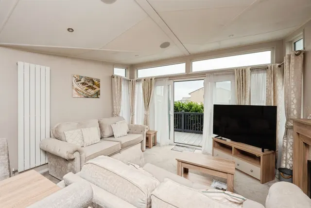 Portland Road, Weymouth, DT4, photo 3