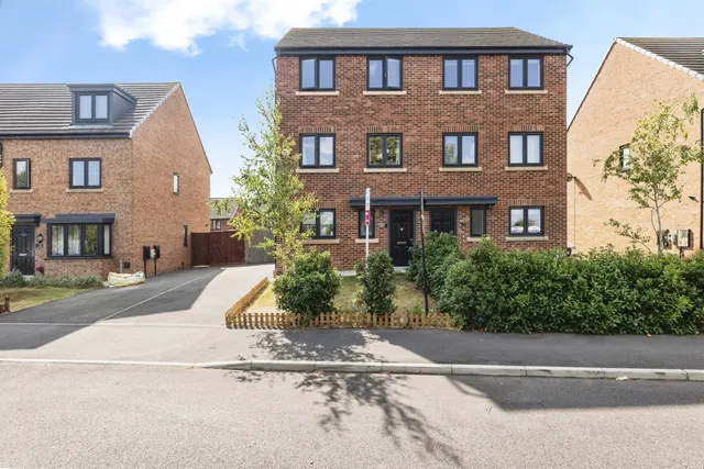 Sandygate Lane, Hemsworth, Pontefract, photo 1