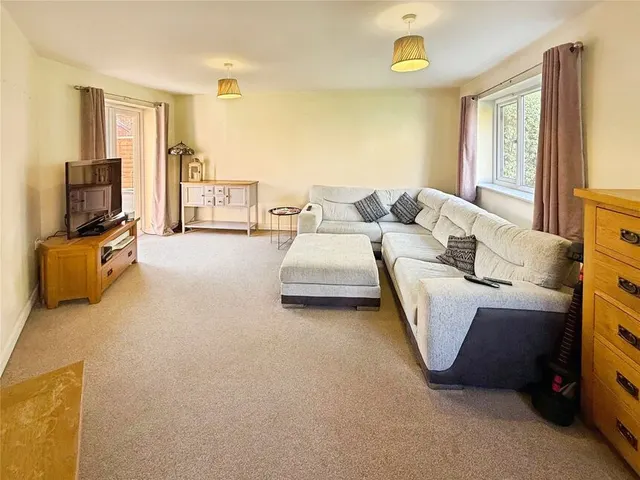 Honeysuckle Road, Witham St. Hughs, LN6, photo 3