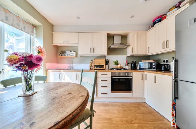Highbury Place, Wadhurst, TN5, photo 3