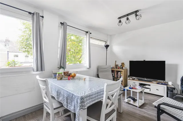 Earlsfield Road, London, SW18, photo 1
