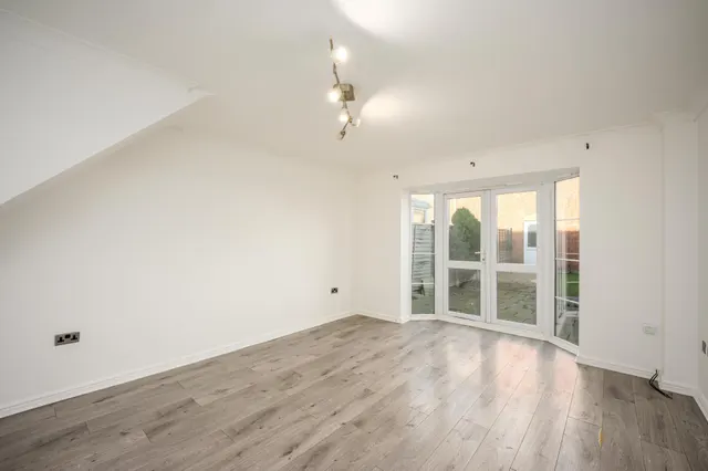 Hawksworth Crescent, Birmingham, B37, photo 3