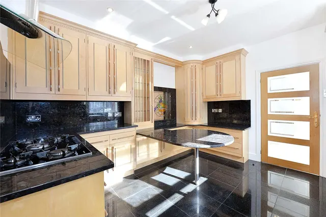 Photo 3 — Denning Close, St. John's Wood, London, NW8 9PJ