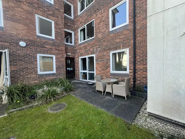 Worcester Road, Malvern, WR14, photo 1