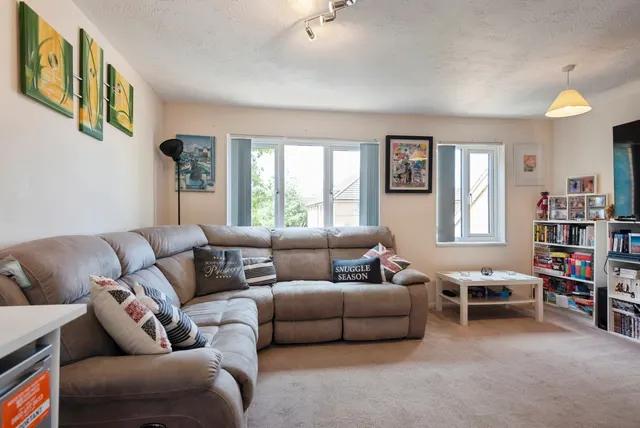 Photo 3 — Bedford Road, Hitchin, Hertfordshire, SG5