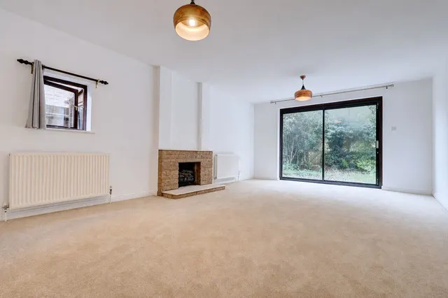 Lacey Drive, High Wycombe, HP14, photo 2