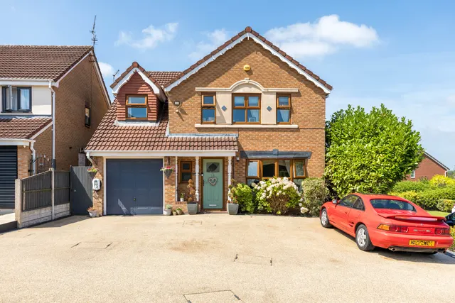 Heathland, Upholland, WN8, photo 1