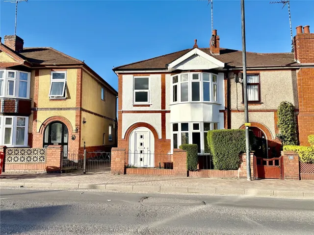 Central Avenue, Nuneaton, Warwickshire, CV11, photo 1