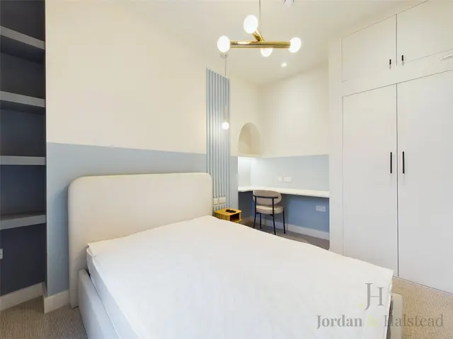Photo 3 — Grosvenor Place, Chester, Cheshire, CH1 2DE