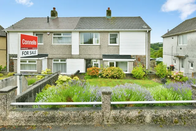 West Malling Avenue, PLYMOUTH, photo 1