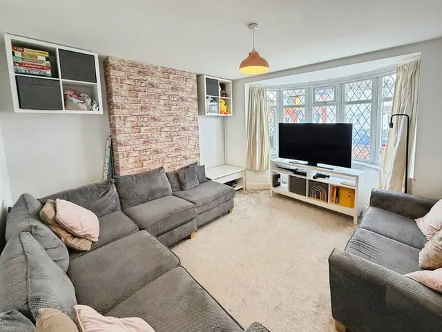 Kirkland Road, Leicester, LE3, photo 2