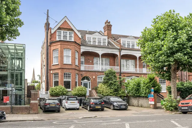 Queens Avenue, Muswell Hill, London, N10, photo 1