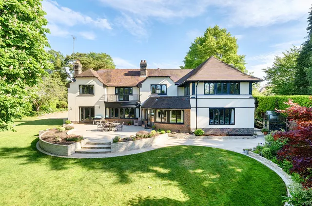 Field Way, Compton, SO21, photo 1