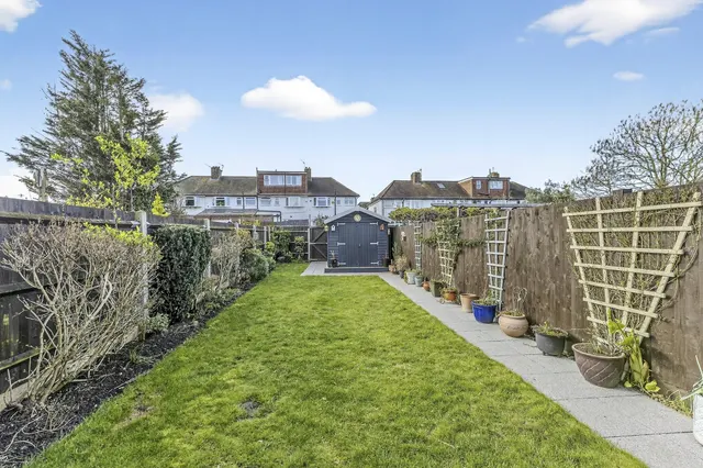 Photo 2 — Rutland Drive, Morden