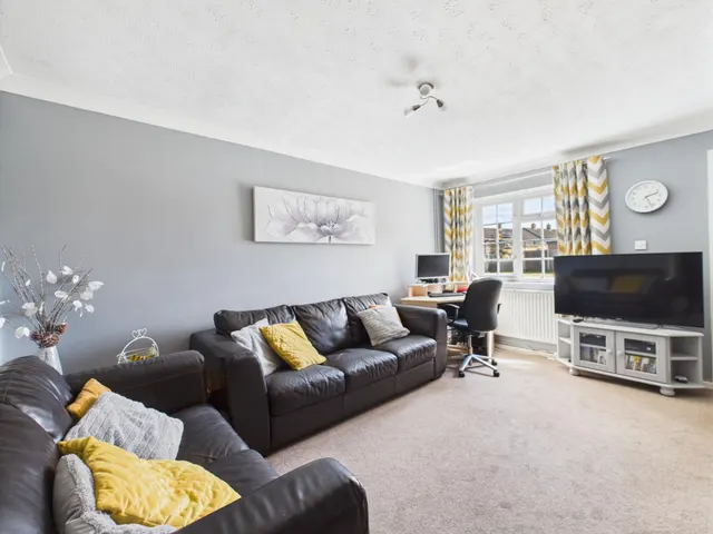 Photo 2 — Howard View, Basingstoke, RG22