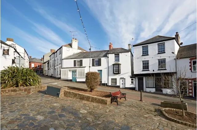 Old Post Office Hill, Bude, EX23, photo 2