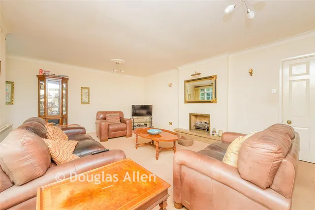 Woodbury Hill, Loughton, IG10, photo 2