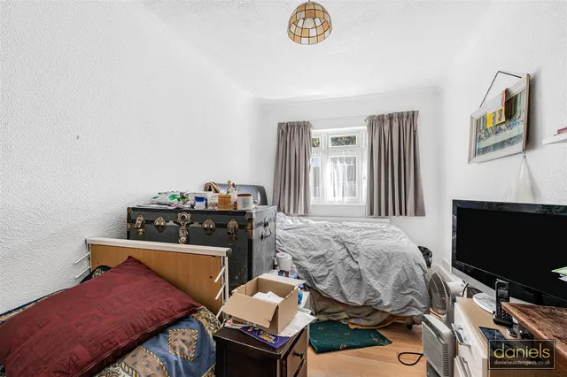 Rugby Avenue, Wembley, HA0, photo 3