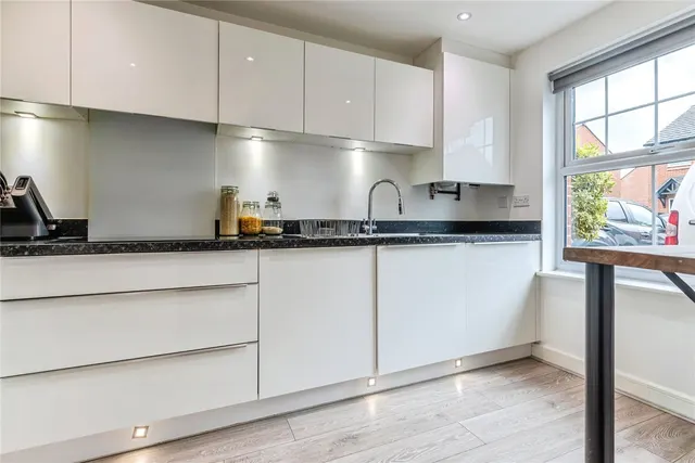Kirkfell Drive, Middleton, M24, photo 2
