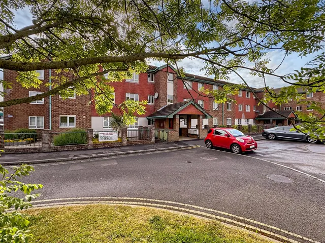 Highfield, Littlehampton, photo 1