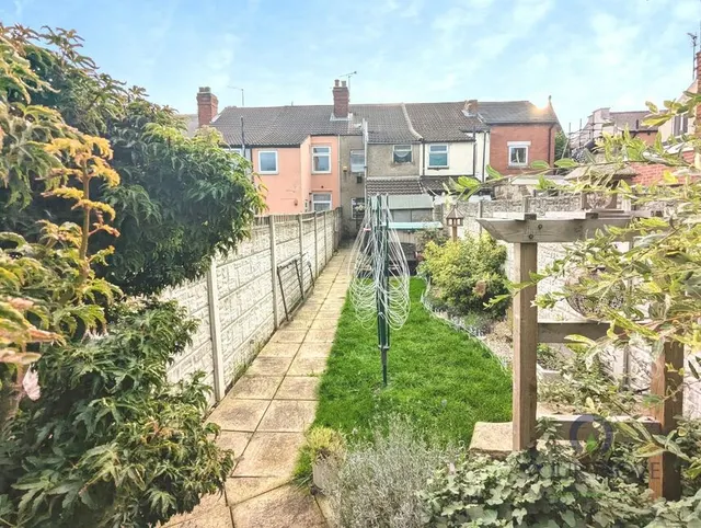 St. Michaels Street, Sutton-in-Ashfield, NG17, photo 2
