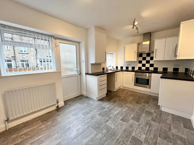 Barran Street, Bingley, BD16, photo 3