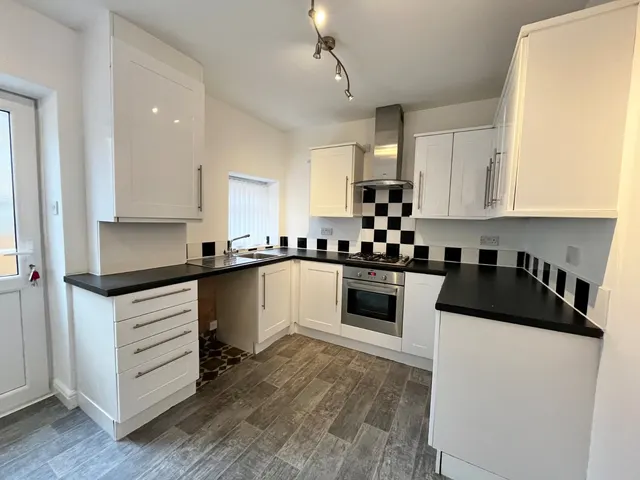 Barran Street, Bingley, BD16, photo 2