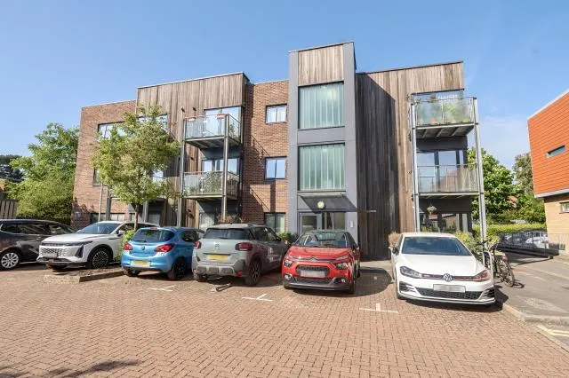 Blackburn Close, Headington, OX3, photo 1