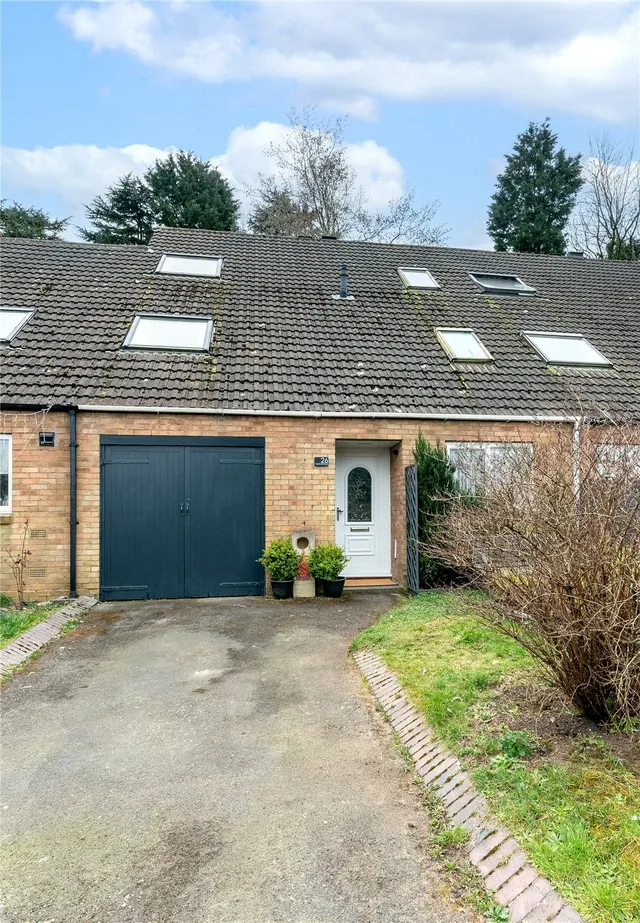 Gannow Manor Gardens, Rubery, Rednal, Birmingham, B45 9SD, photo 1