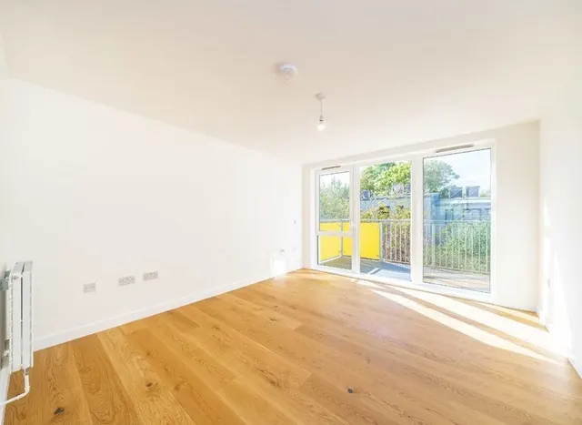Wharncliffe Mews, Clapham South, SW4, photo 2