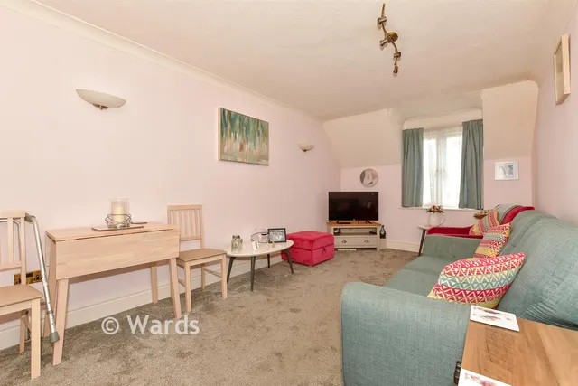 Middle Row, Faversham, ME13, photo 2