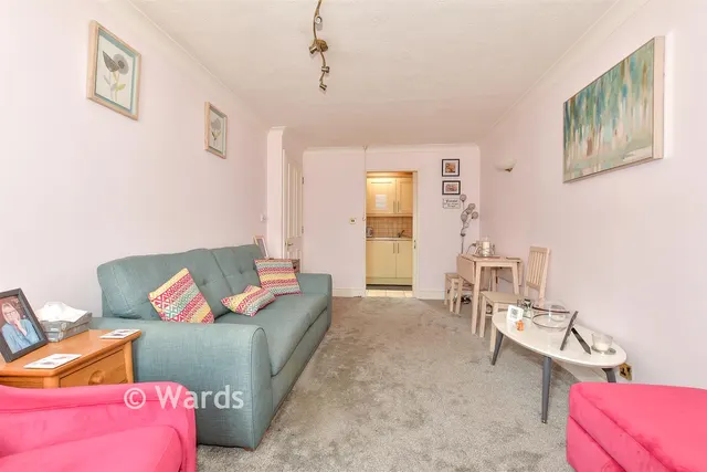 Middle Row, Faversham, ME13, photo 3