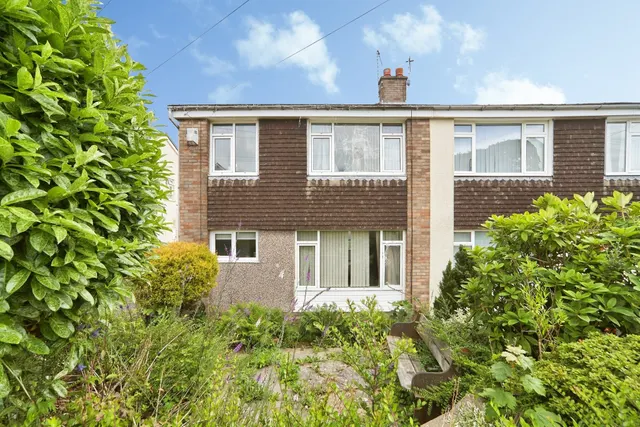 Photo 2 — Sunhurst Drive, Oakworth, Keighley