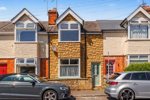 Kings Road, Evesham, WR11, photo 1