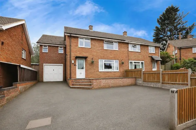 Kenilworth Way, Banbury, OX16, photo 1