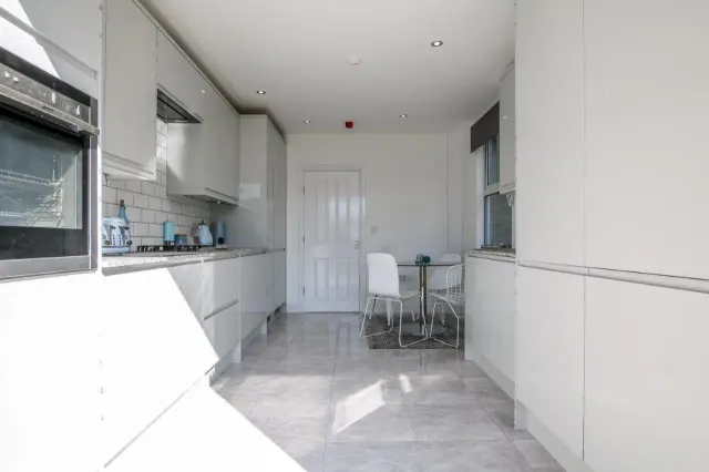 St. Nicholas Road, London, SE18, photo 2