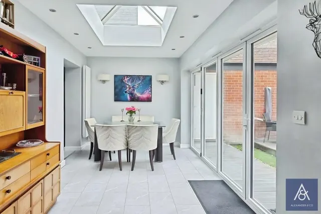 Otter Close, Brackley, NN13, photo 2