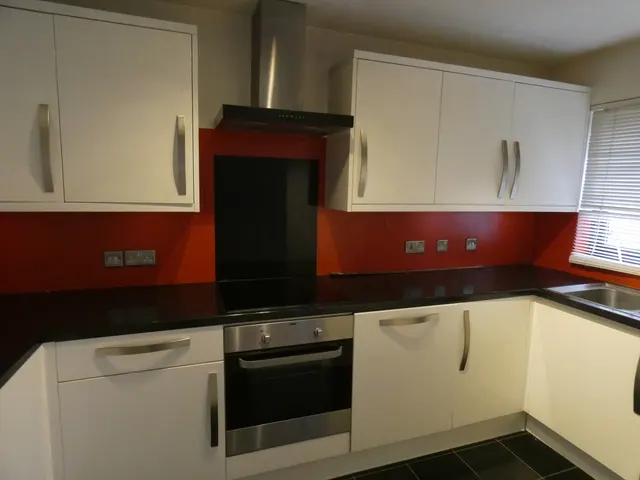 Rabournmead Drive, Northolt, UB5, photo 1